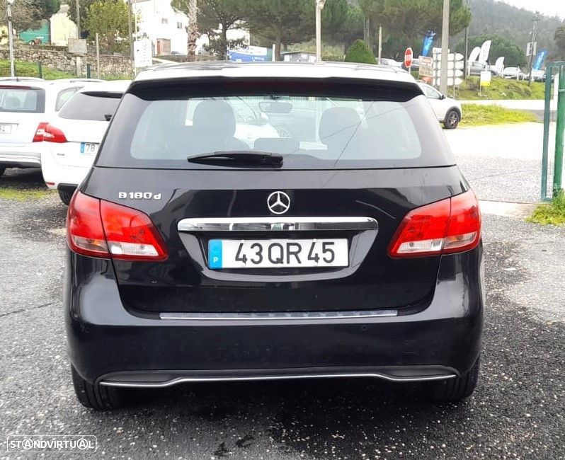 Mercedes-Benz B 180 d Urban - 5