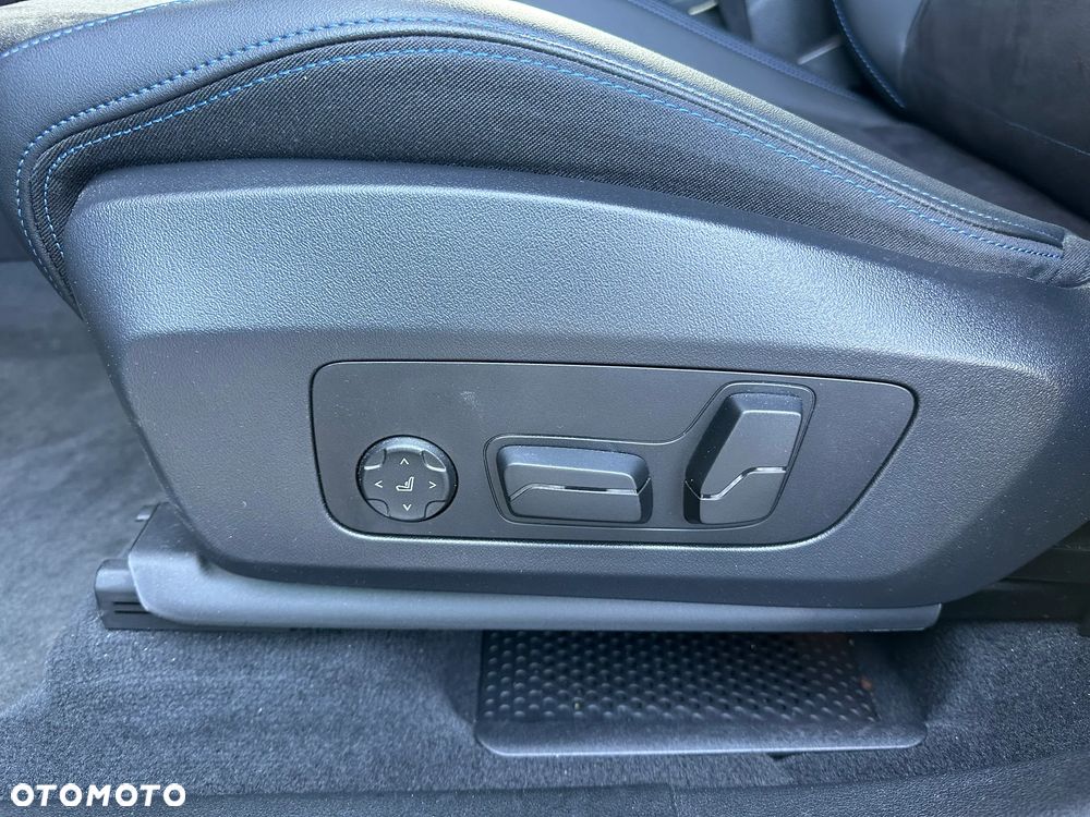 BMW X1 - 10
