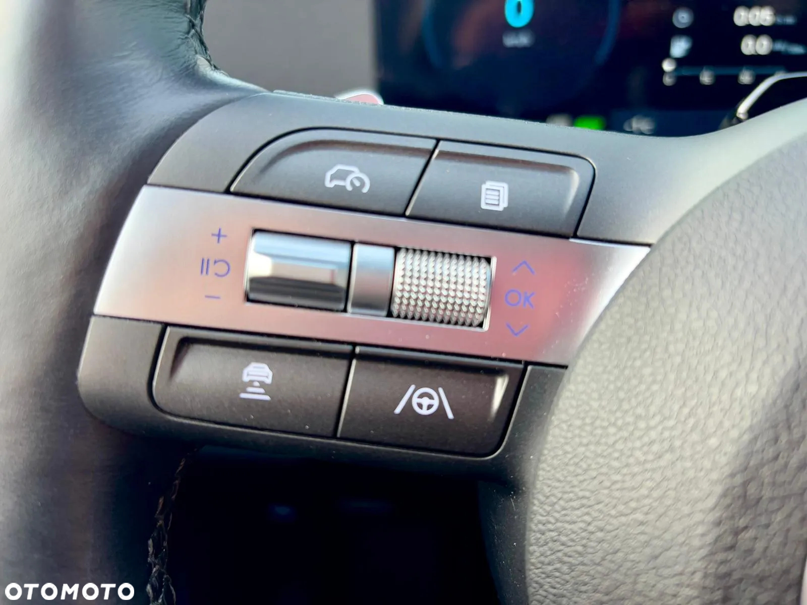 Hyundai Kona Electric 65kWh Executive - 17