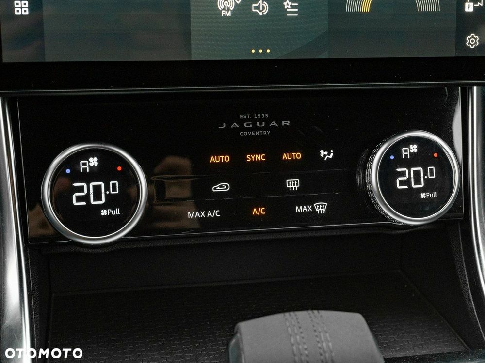 Jaguar XF 2.0 P250 R-Dynamic SE - 20