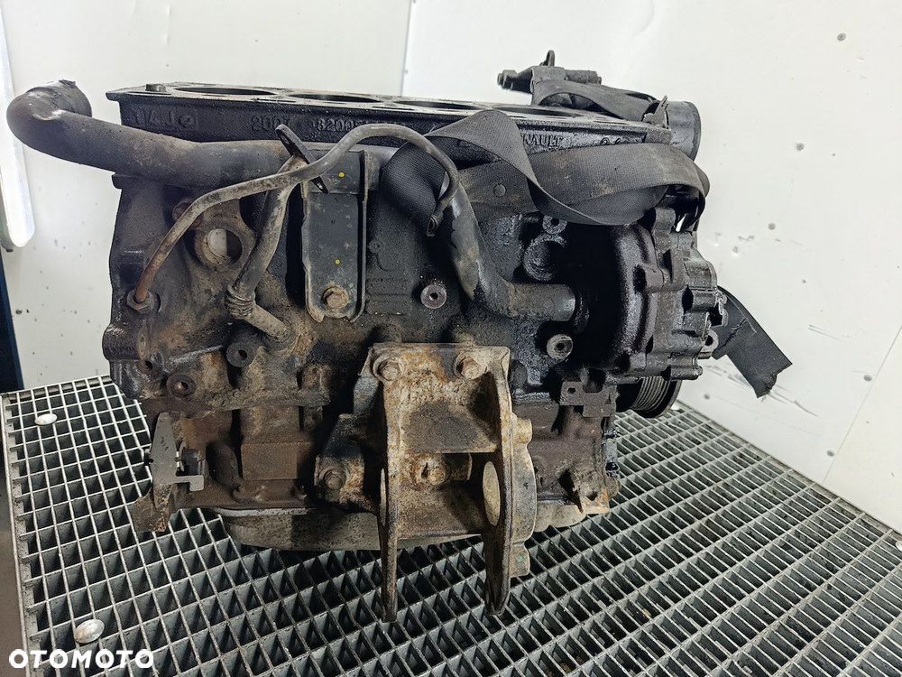 BLOK SILNIKA RENAULT MASTER II FL G9U650  8200513042 2.5 DCI - 1