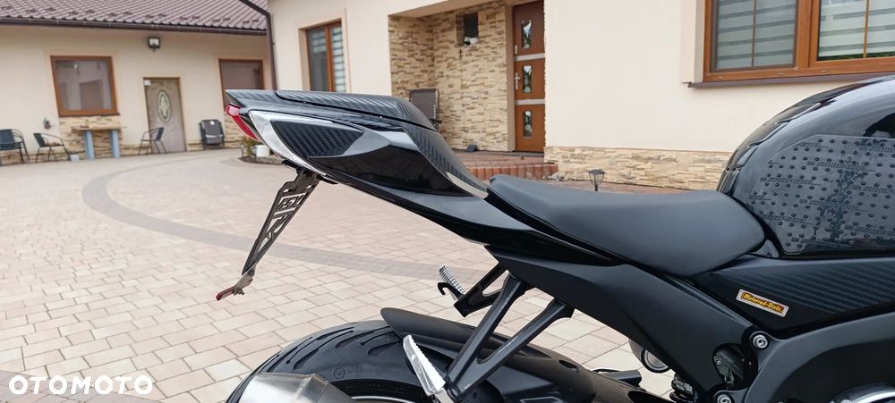 Suzuki GSX-R - 21