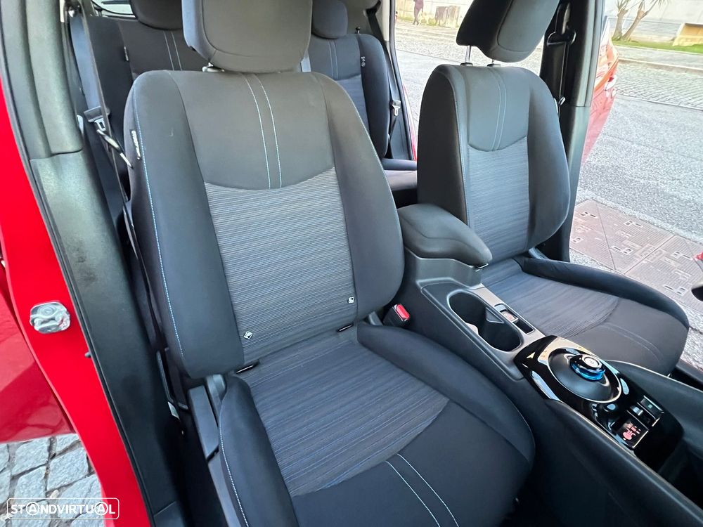 Nissan Leaf Tekna Two Tone - 27