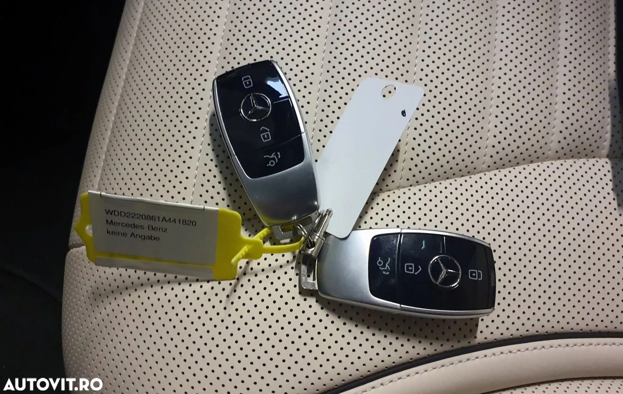 Mercedes-Benz S 560 4Matic 9G-TRONIC - 27