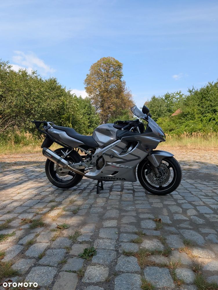 Honda CBR - 5