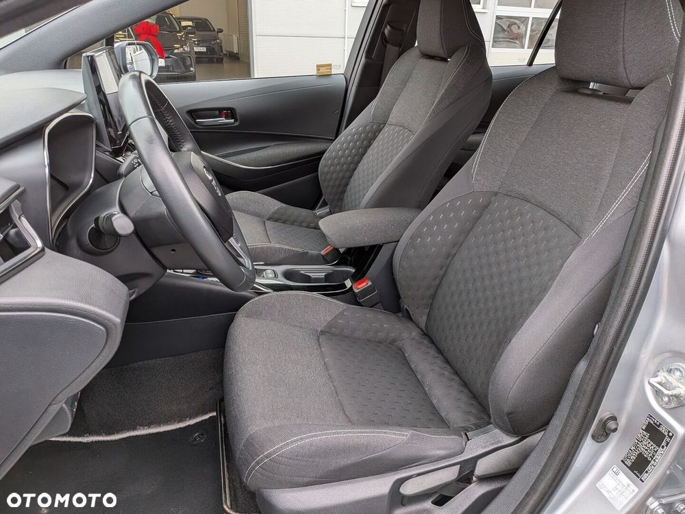 Toyota Corolla 1.8 Hybrid Comfort - 32