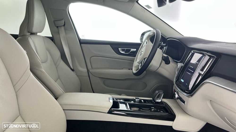 Volvo V60 2.0 T6 AWD TE Plus Bright - 3