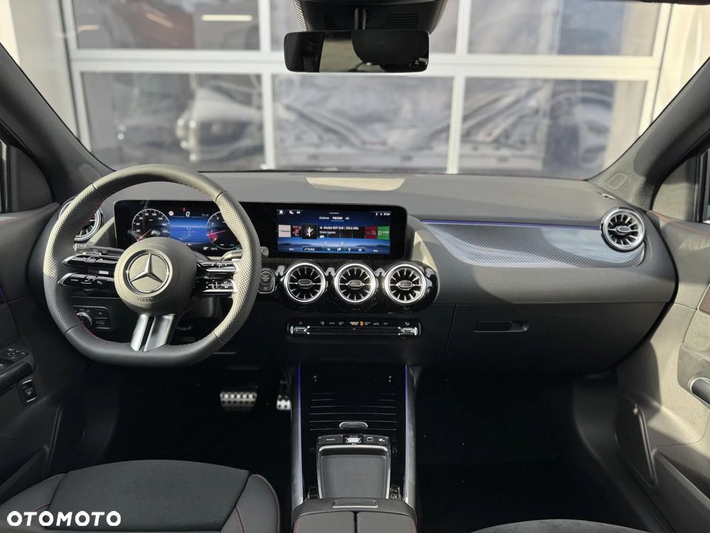 Mercedes-Benz GLA 200 AMG Line - 15