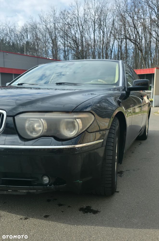 BMW Seria 7 735i L - 2