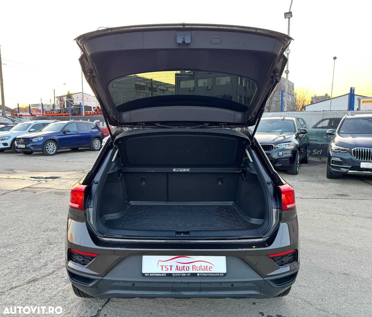 Volkswagen T-ROC 1.6 TDI Design - 13