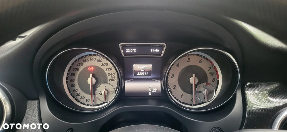 Mercedes-Benz CLA 200 7G-DCT - 14