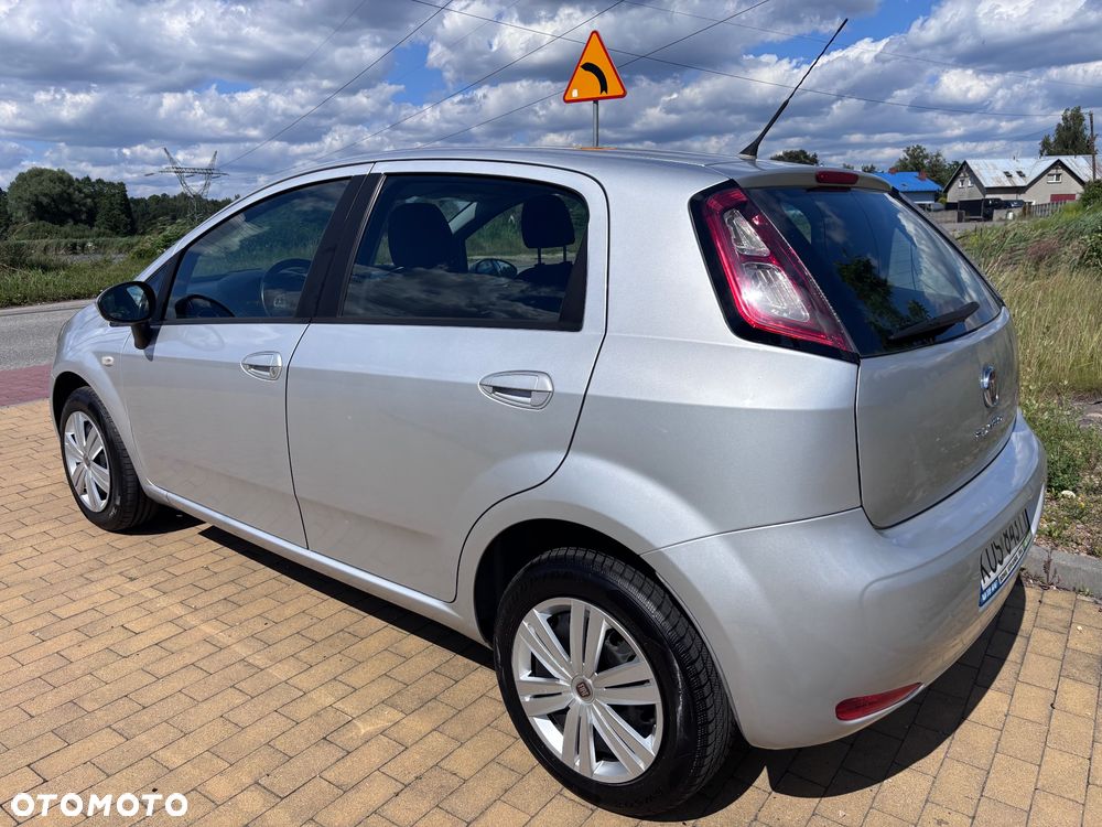 Fiat Punto 1.4 Easy S&S - 3