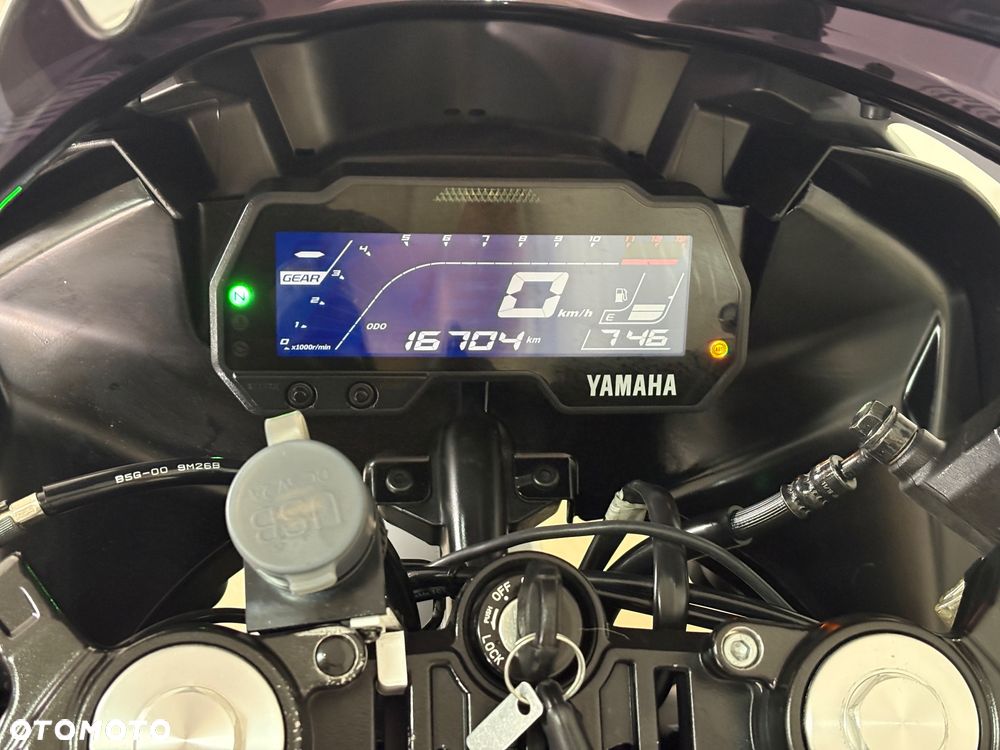 Yamaha YZF - 10