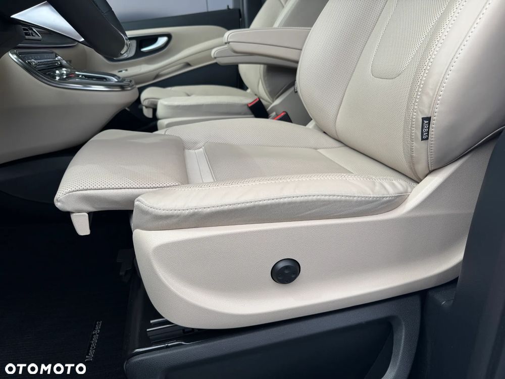 Mercedes-Benz Klasa V 300 d 4-Matic 9G-Tronic Exclusive (ekstra d³) - 16