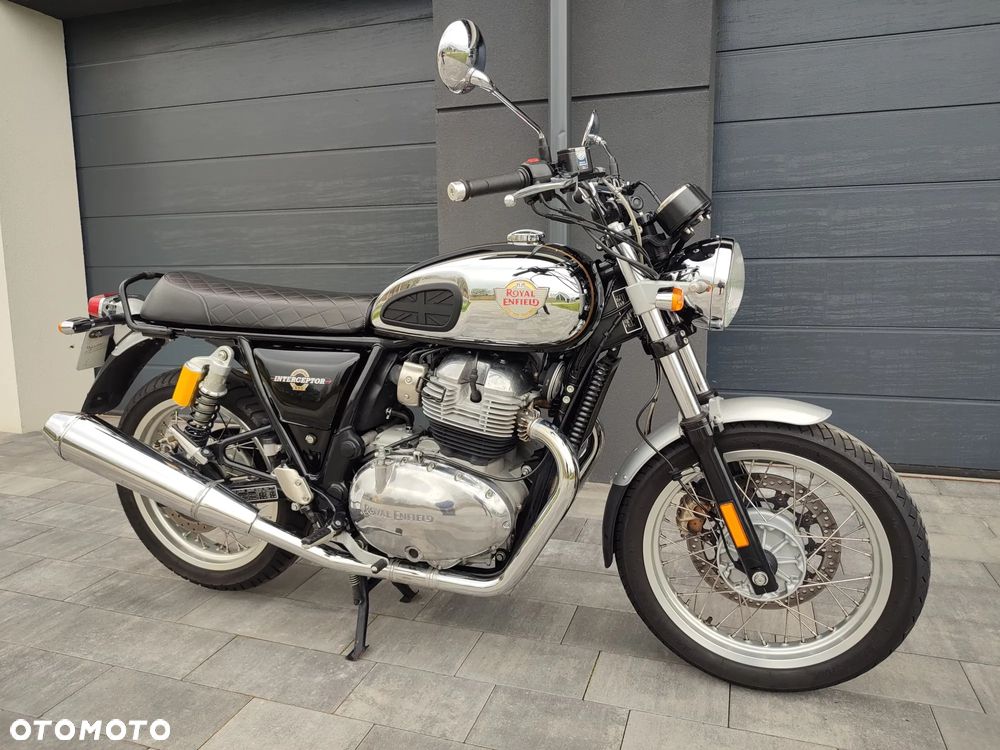 Royal Enfield Interceptor - 5