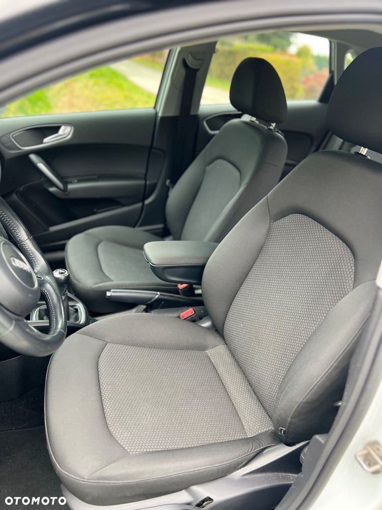 Audi A1 Sportback 1.6 TDI - 8