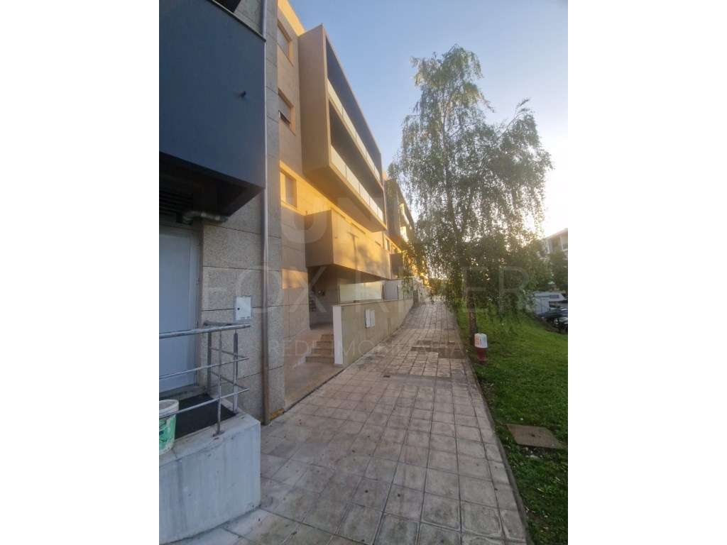 Apartamento T2 - Centro de Monção - Grande imagem: 5/26