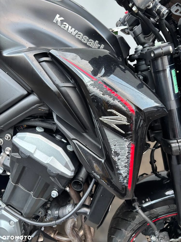 Kawasaki Z 900 - 12