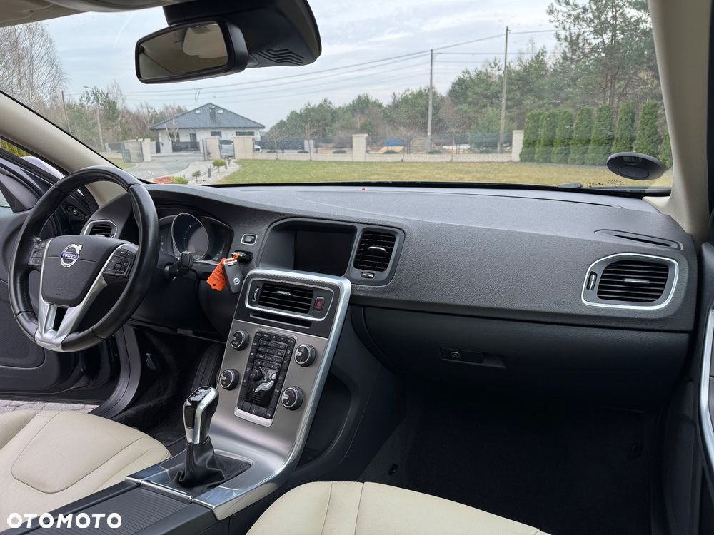Volvo S60 D4 Drive-E Summum - 32