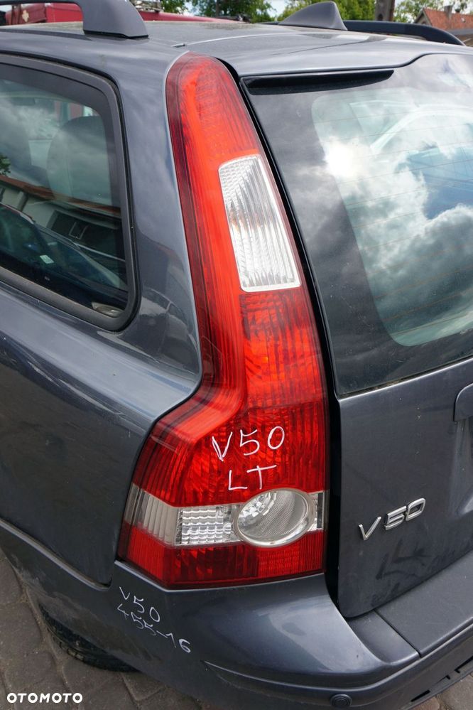 LAMPA TYLNA LEWA V50  KOMBI  VOLVO 2004-2007 - 1
