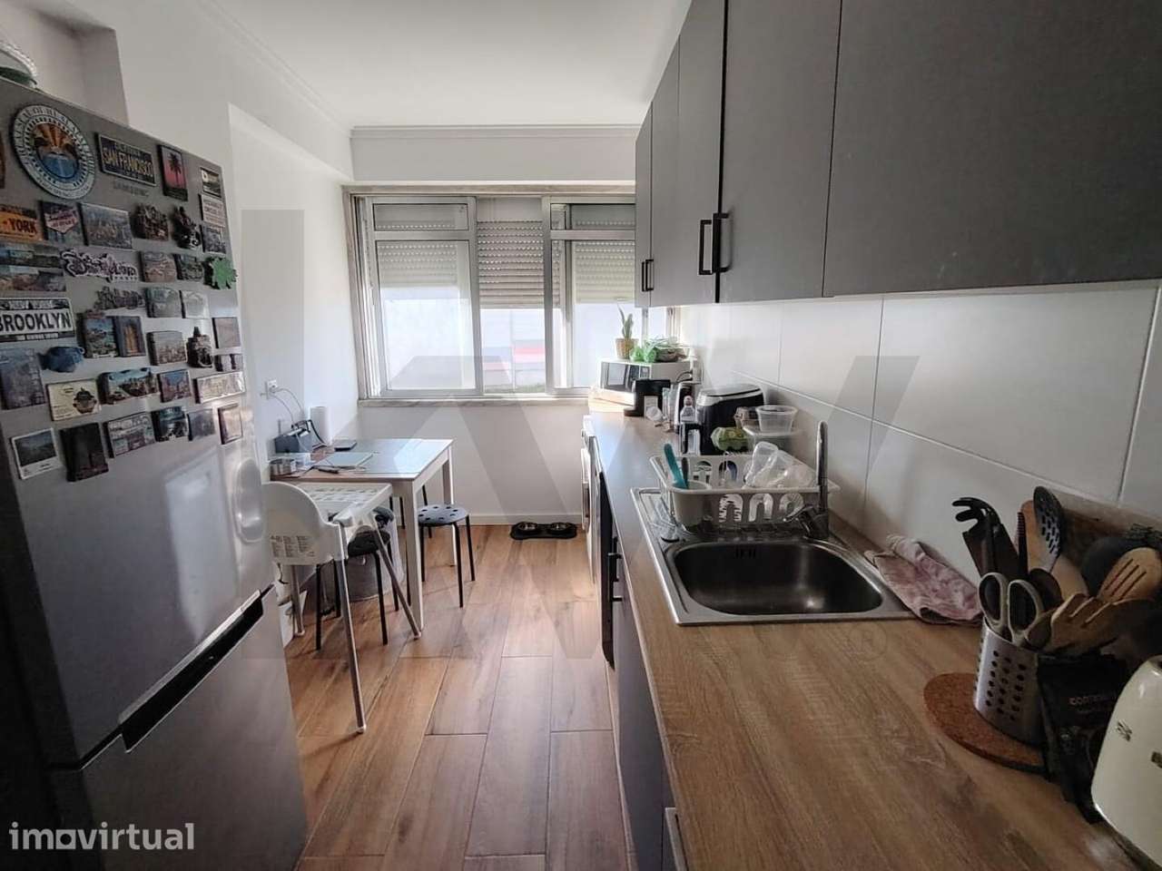 Apartamento T3 Remodelado com Garagem na Damaia de Cima - Grande imagem: 3/15