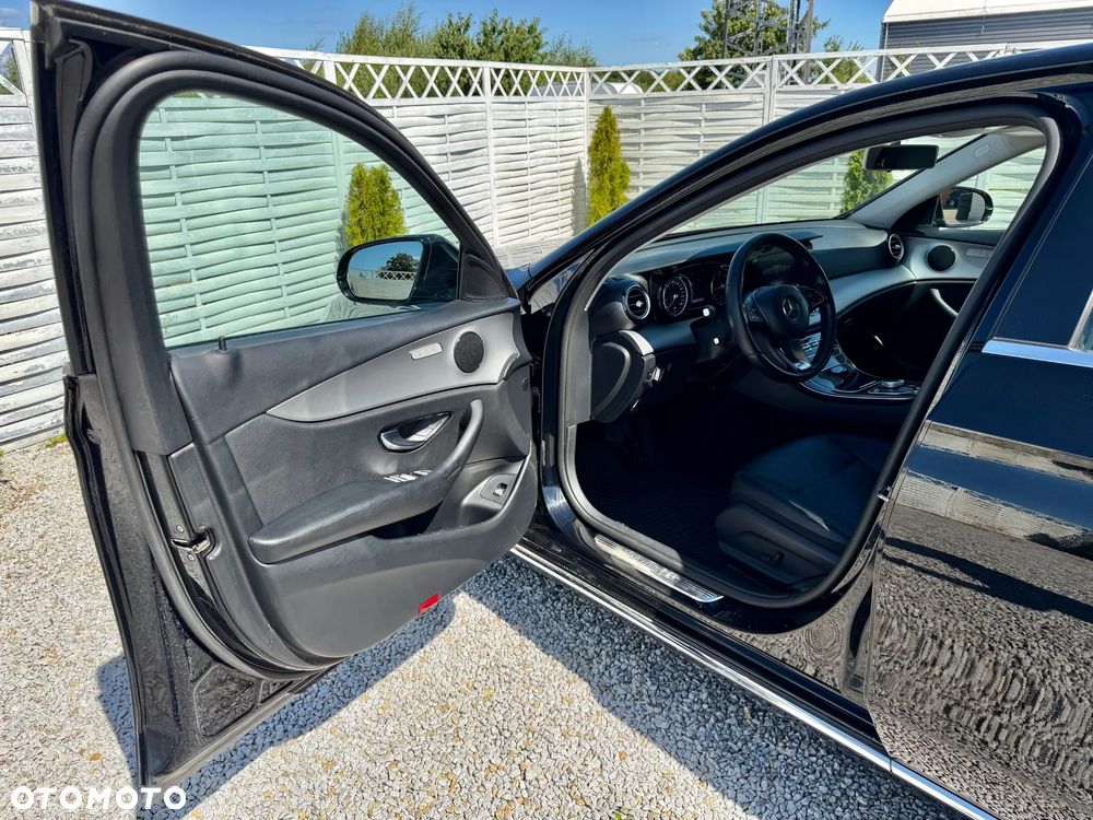 Mercedes-Benz Klasa E 200 d 9G-TRONIC Avantgarde - 36