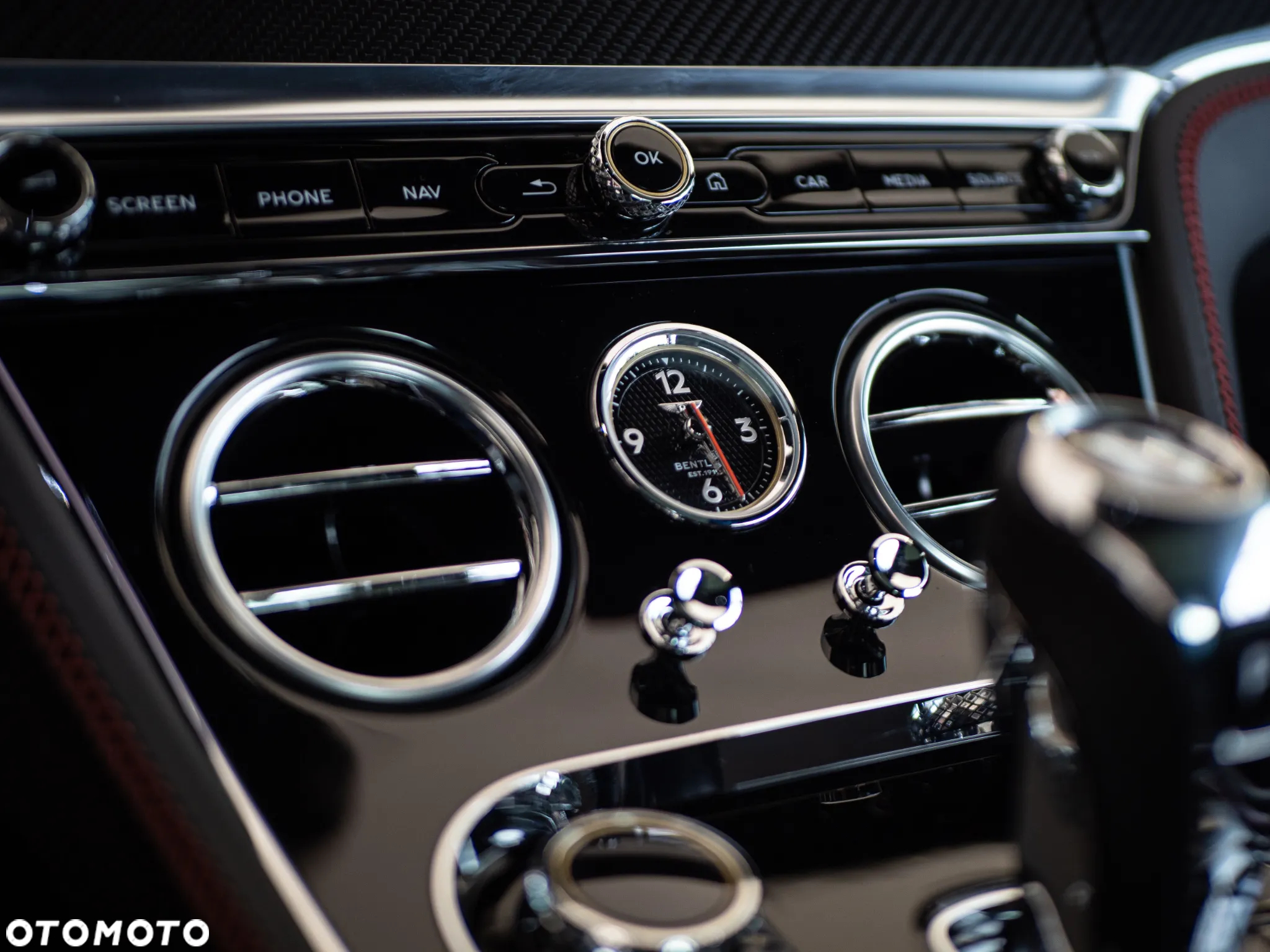 Bentley Continental GT New Convertible V8 Azure - 22