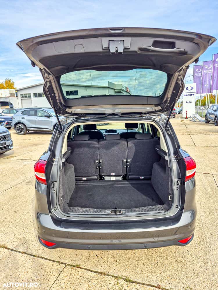 Ford C-Max - 7