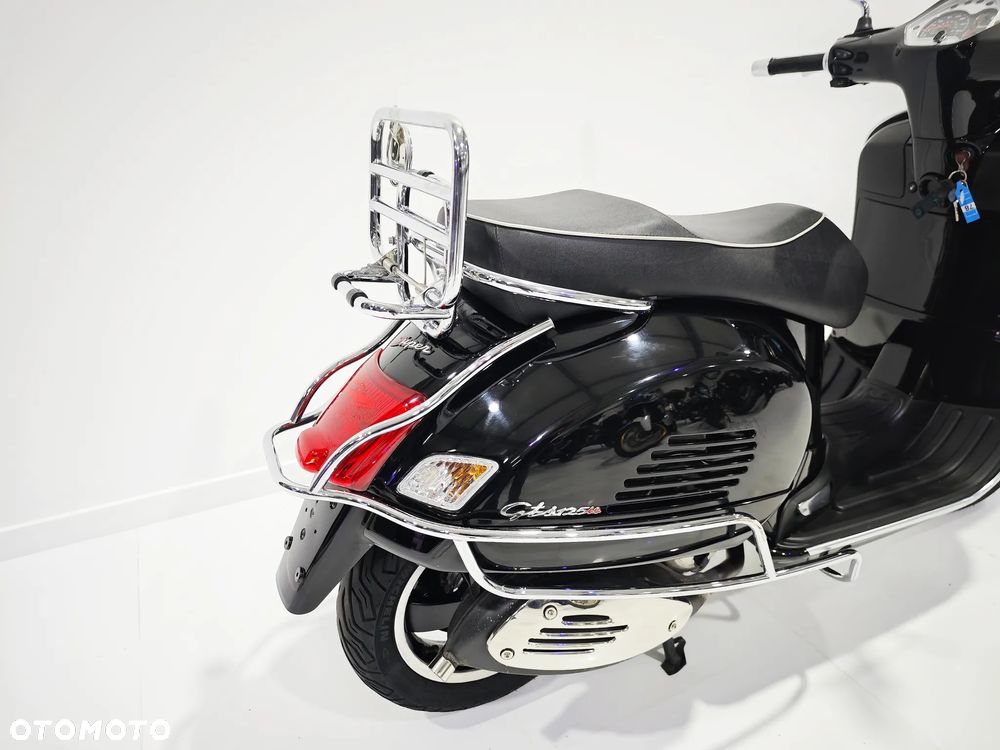 Vespa GTS - 11