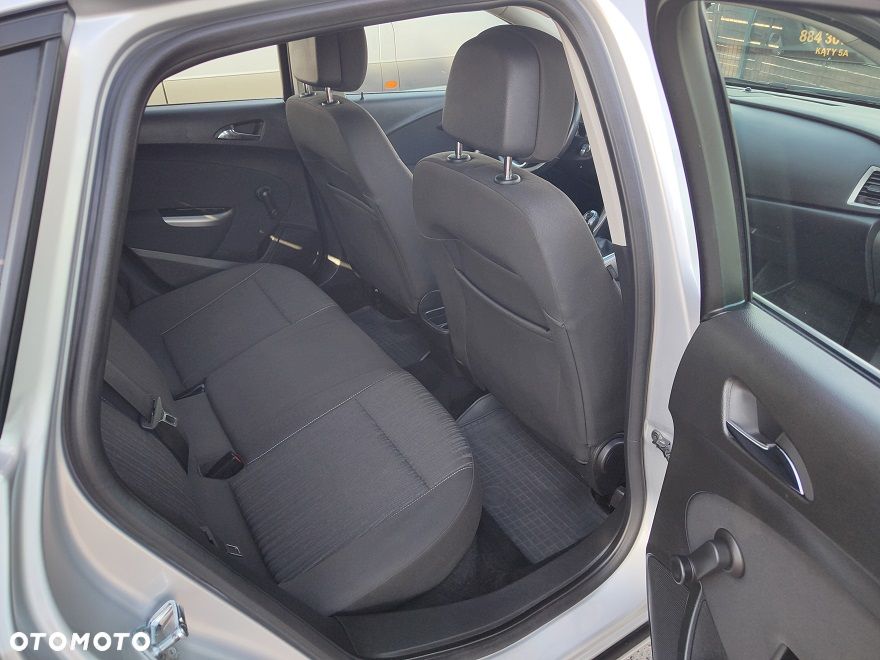 Opel Astra - 10
