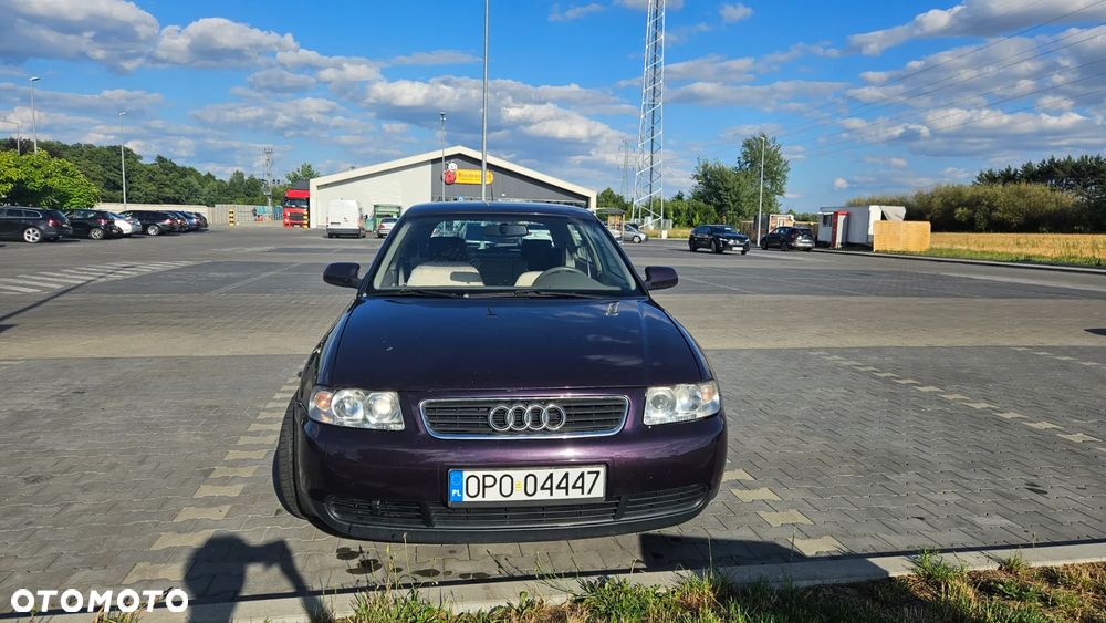 Audi A3 Sportback - 3