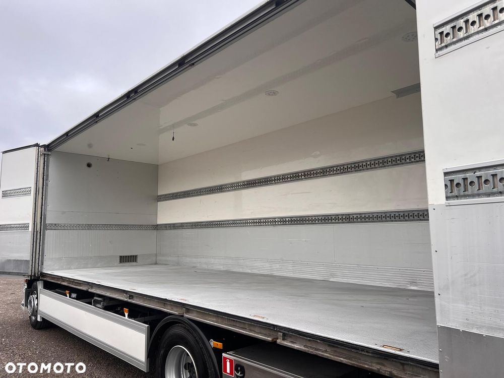 Mercedes-Benz Antos 1832 / Izoterma / Euro 6 / Winda / - 29