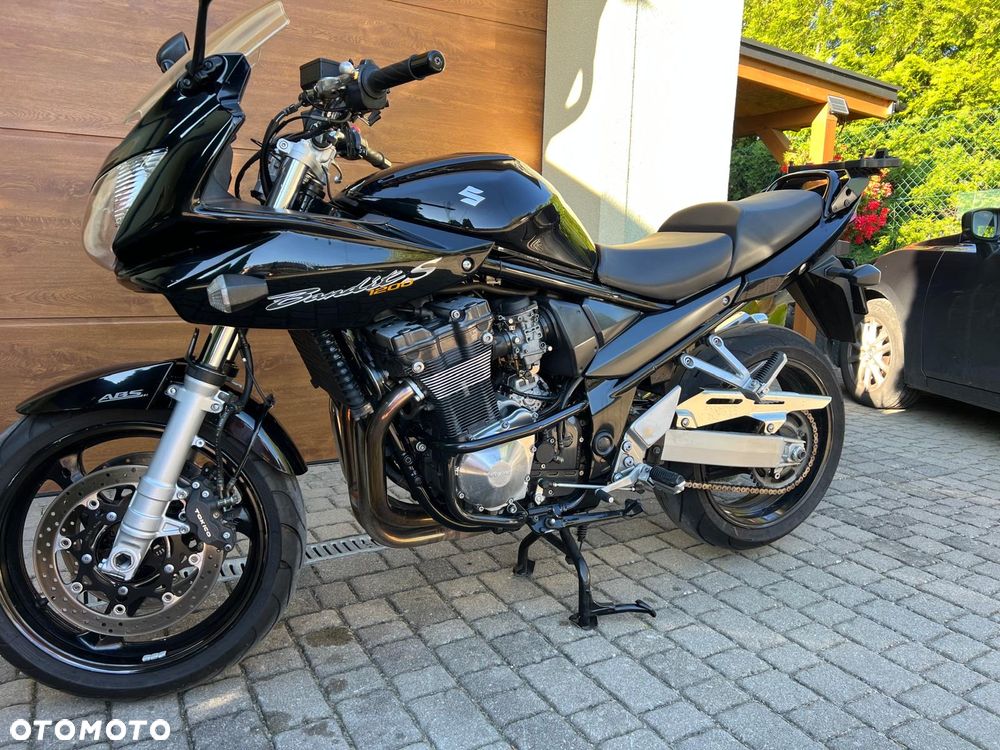 Suzuki Bandit - 1