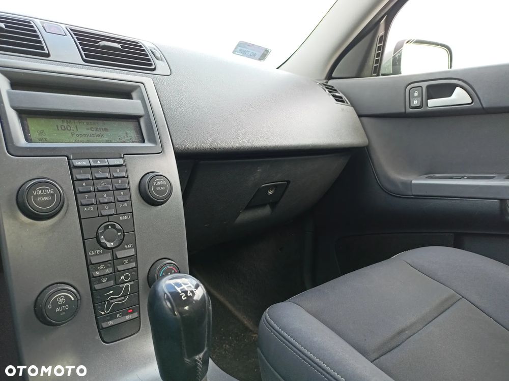 Volvo S40 - 10