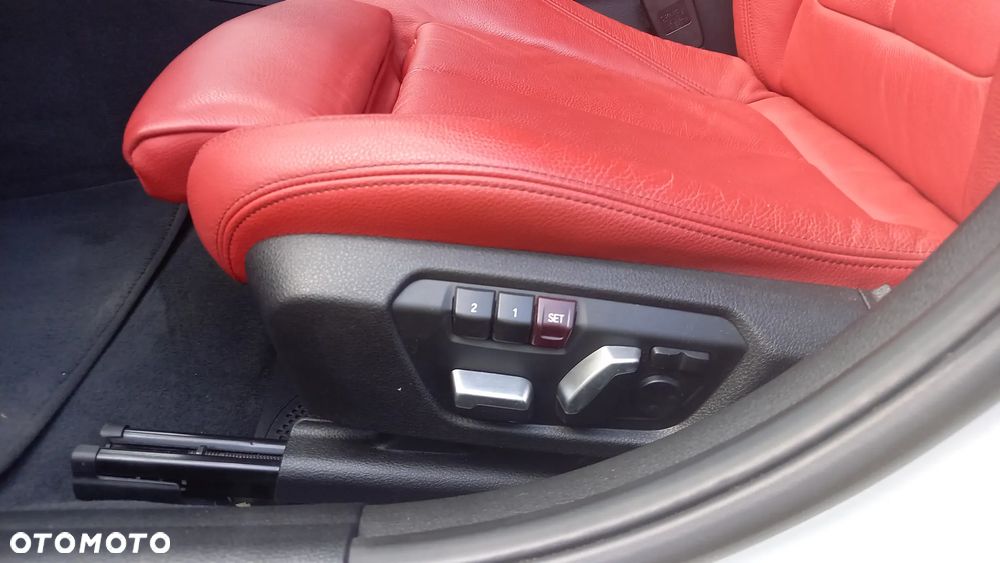BMW Seria 3 - 34