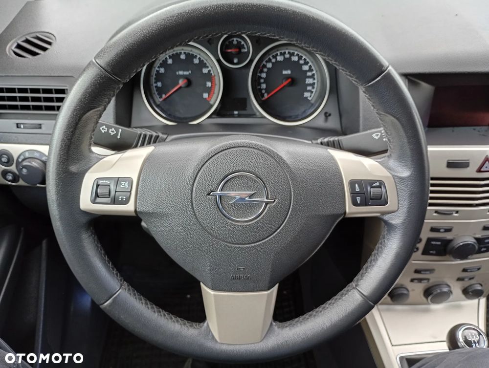 Opel Astra - 10