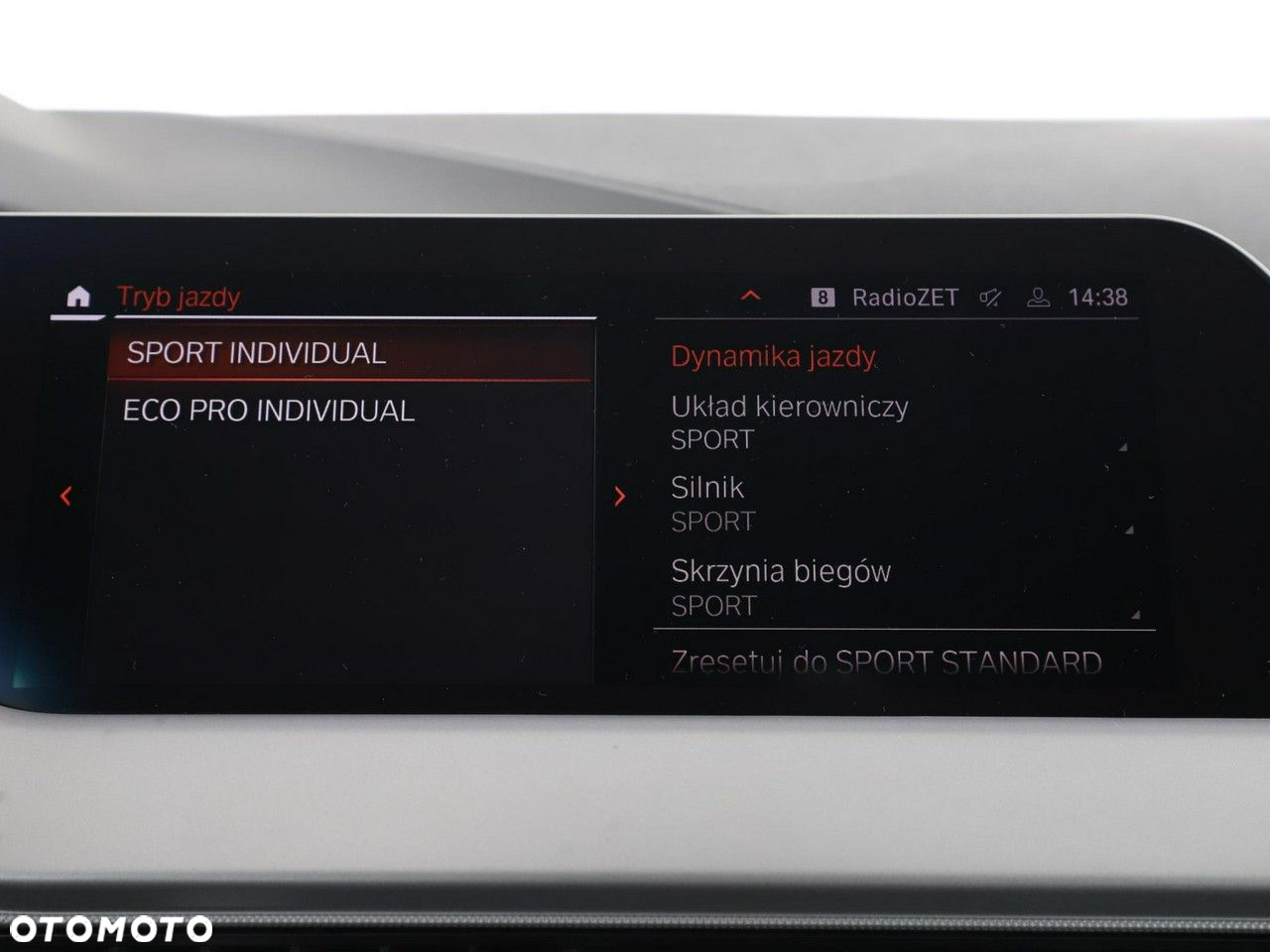 BMW Seria 2 220i Advantage - 25