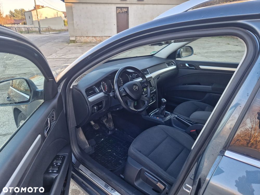 Skoda Superb 2.0 TDI Green tec 4x4 Elegance - 9