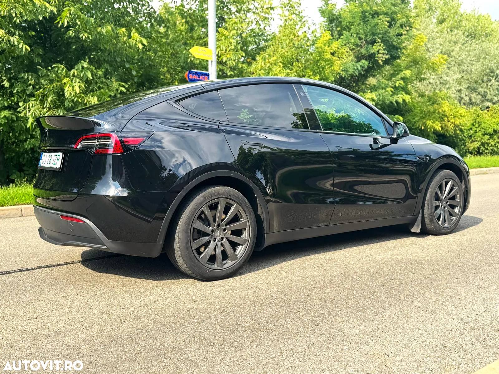 Tesla Model Y RWD - 7