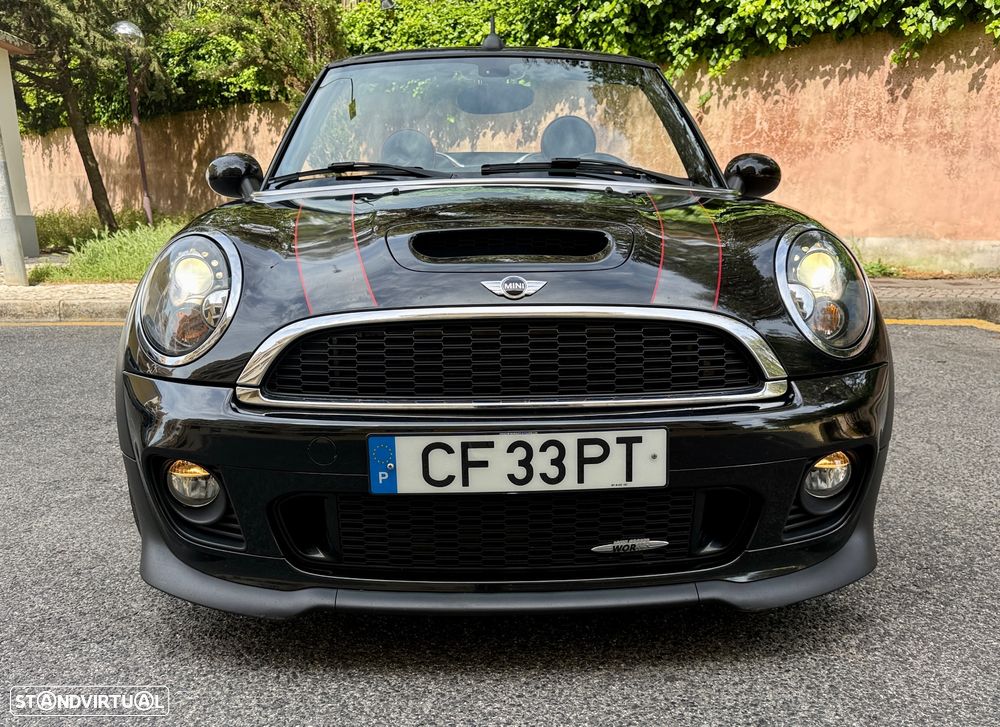 MINI Cabrio John Cooper Works - 9