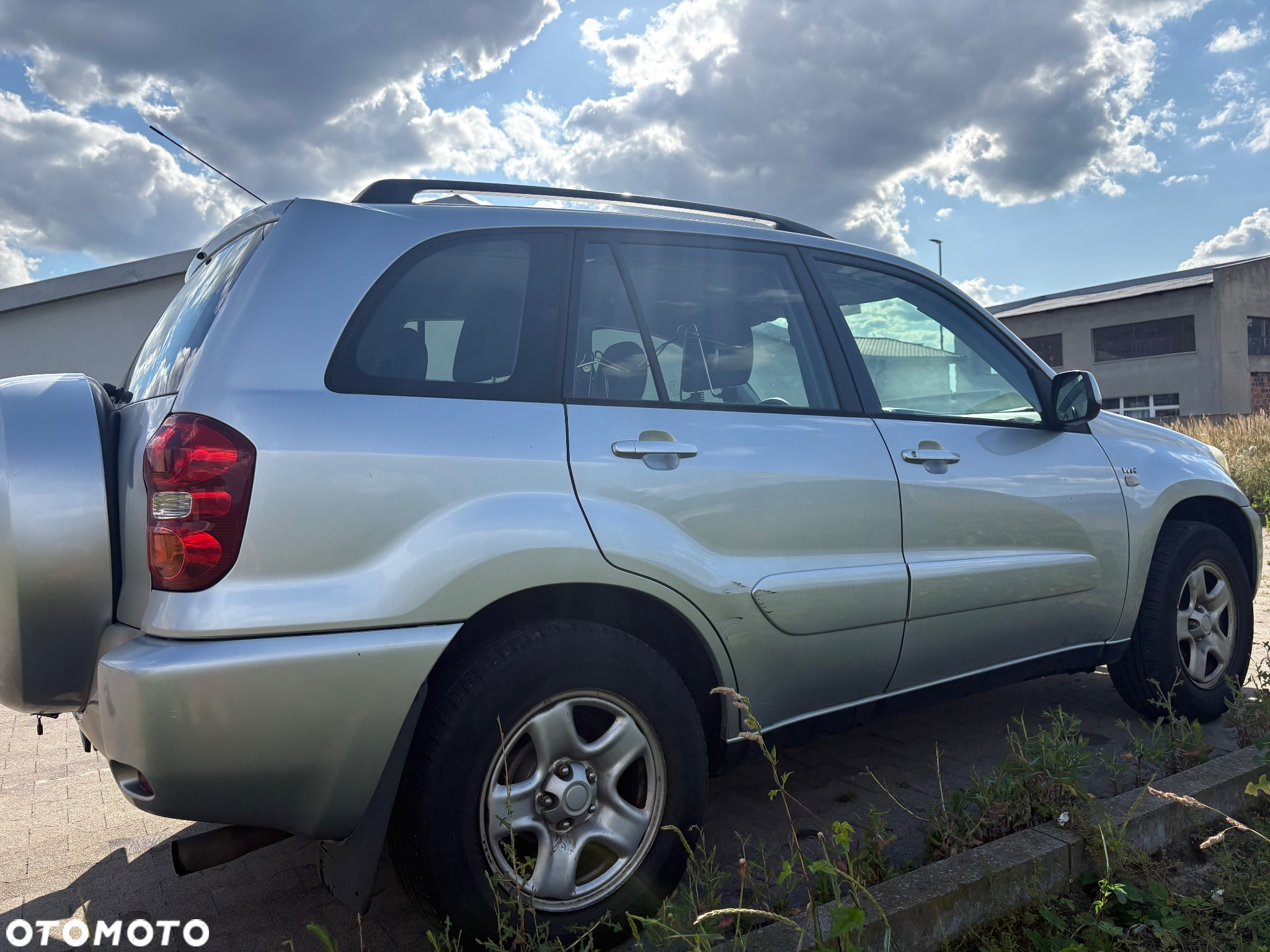 Toyota RAV4 1.8 VVT-i 4x2 - 5