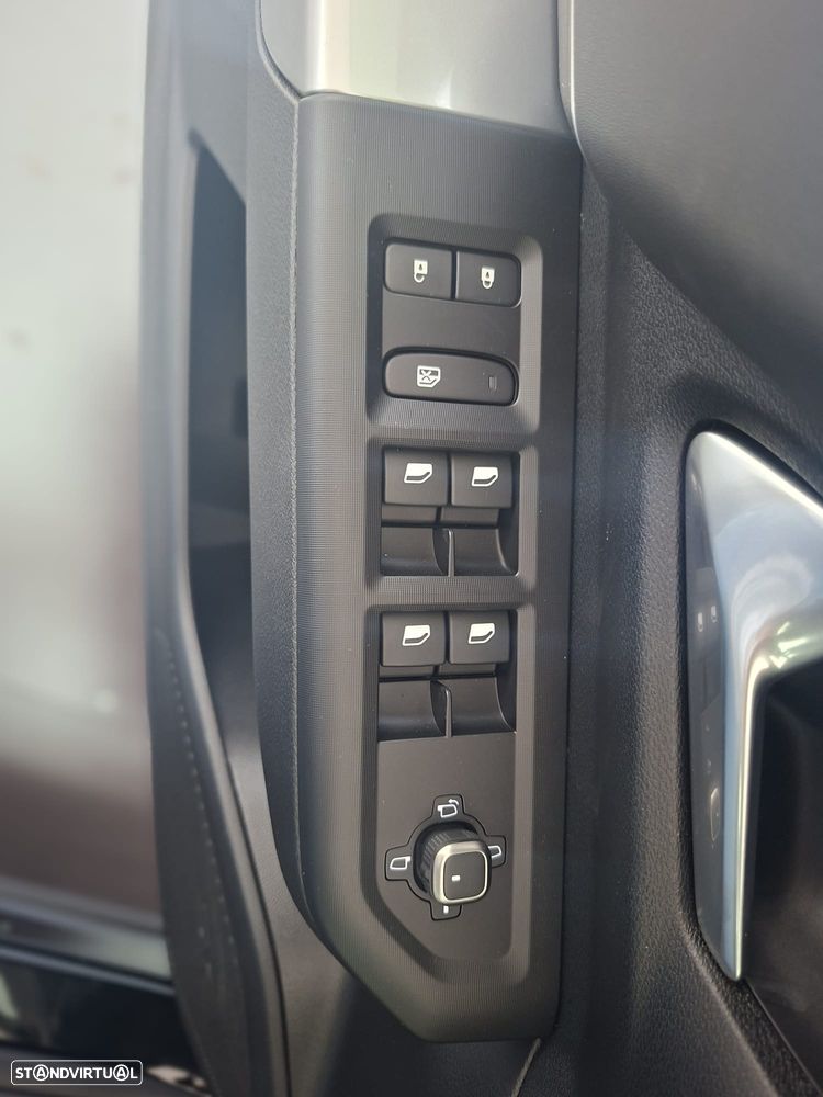 Jeep Compass - 24