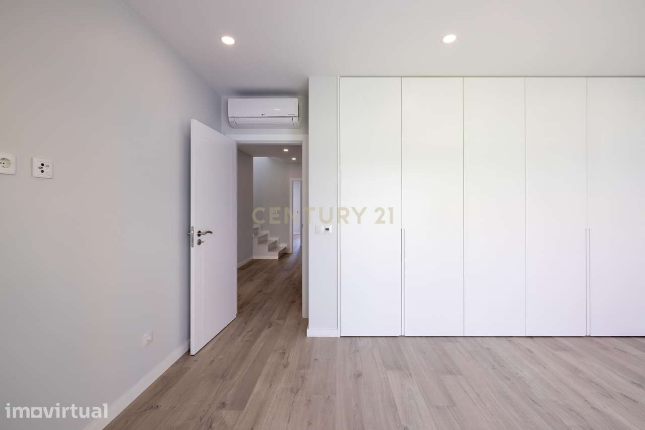 T3 Premium no LUX TERRACE com Varanda de 35m² e Acabamentos de Excelên - Grande imagem: 4/23