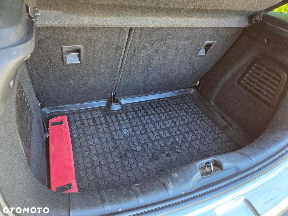 Citroën C3 e-HDi 90 FAP Exclusive - 8