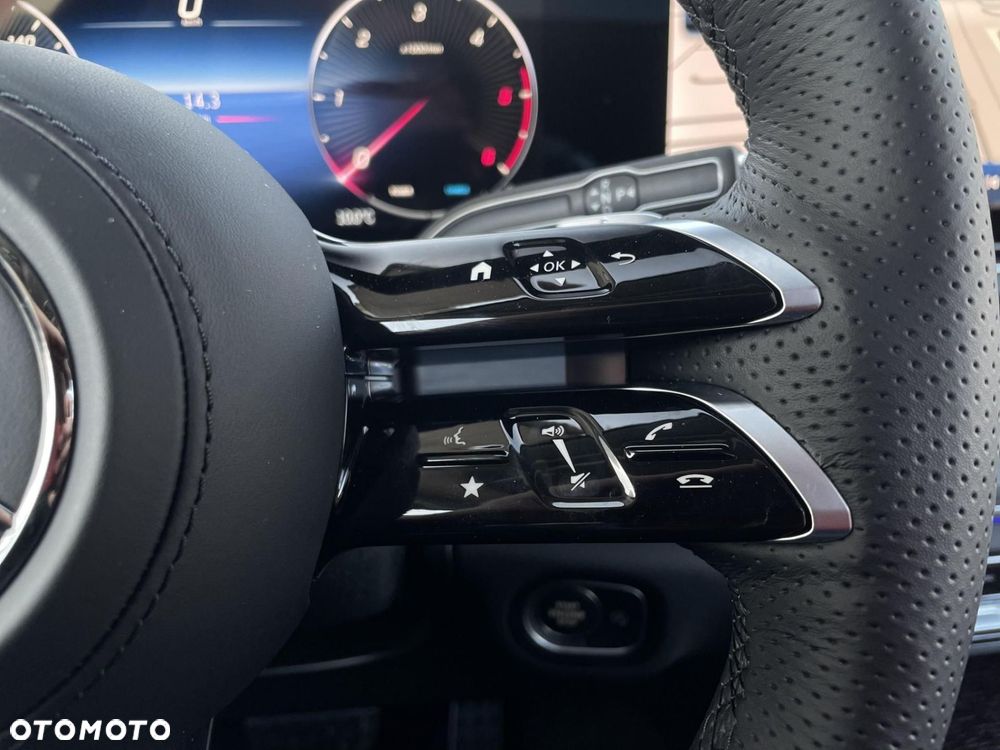 Mercedes-Benz GLS - 15