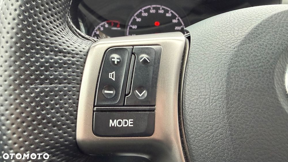 Toyota Yaris 1.0 Active EU6 - 20