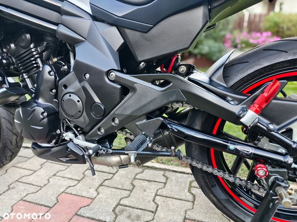 Kawasaki ER - 24