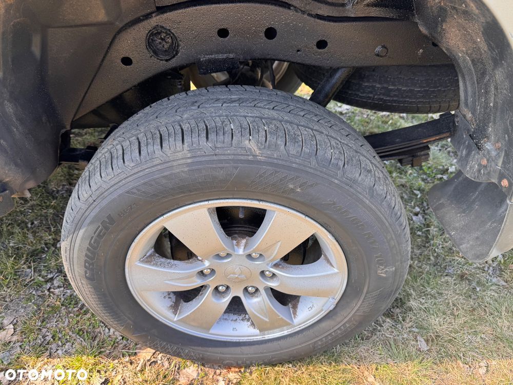 Mitsubishi L200 2.5 DID Intense + HP - 23