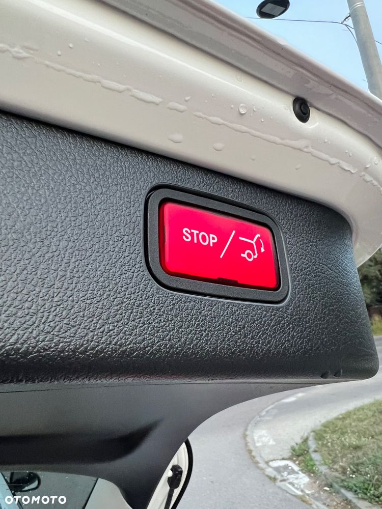 Mercedes-Benz Klasa C 200 d T 9G-TRONIC Avantgarde - 21