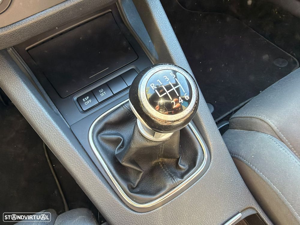 VW Golf - 26